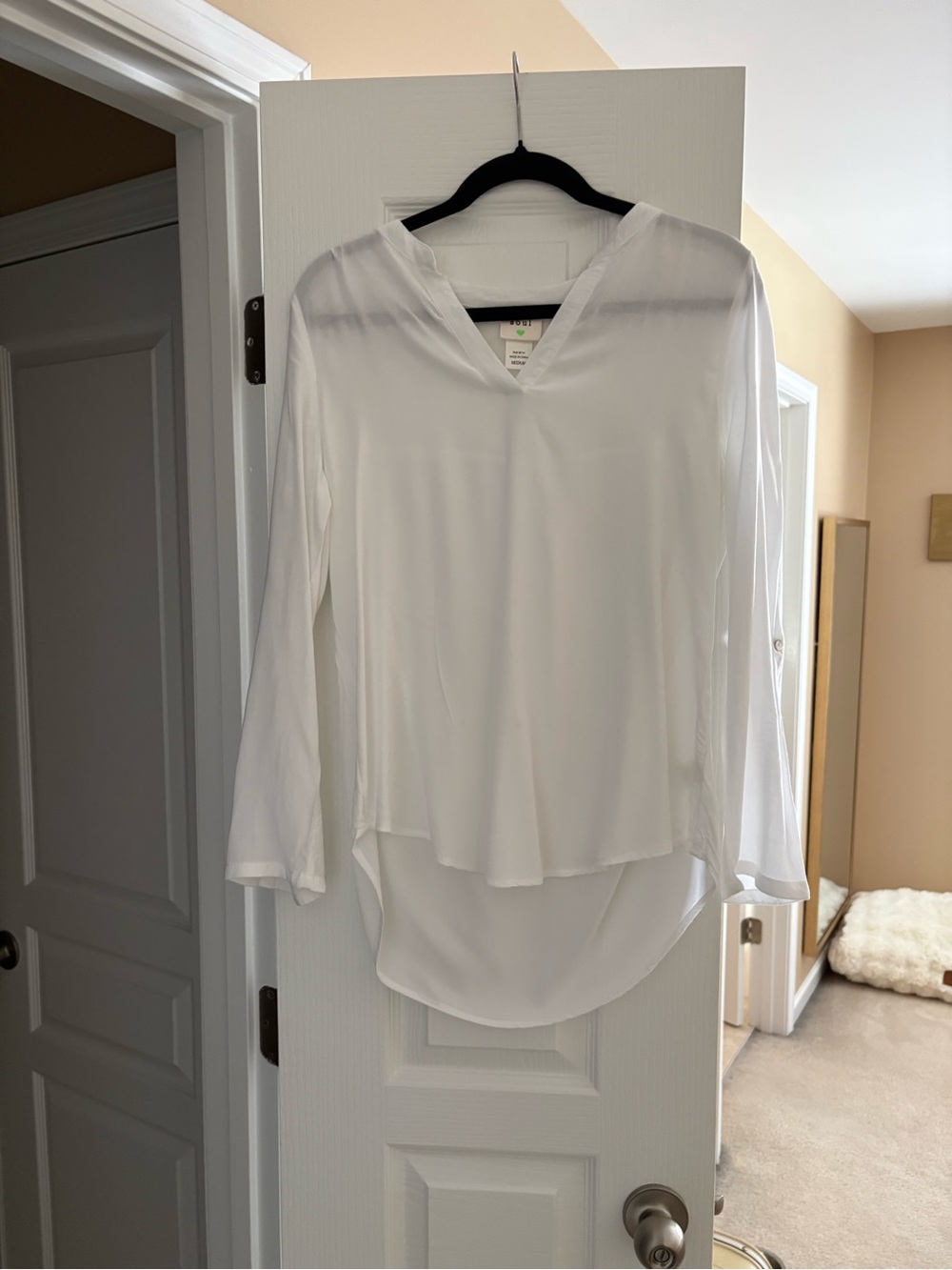 Lightweight White V-Neck Long Sleeve Blouse by LOFT